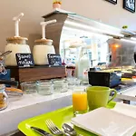 Ibis Styles Centre 3*