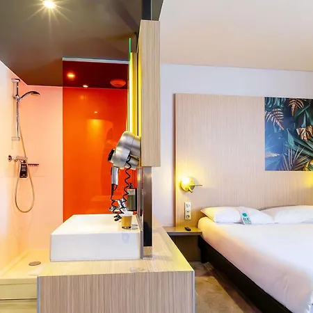 Ibis Styles Centre Hotel 3*