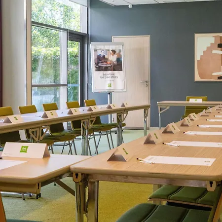 Ibis Styles Centre מלון