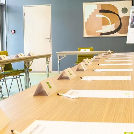 Ibis Styles Centre 3*