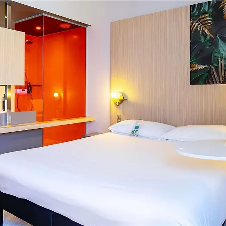 Ibis Styles Centre טרואה