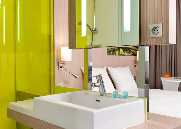 מלון Ibis Styles Centre 3*